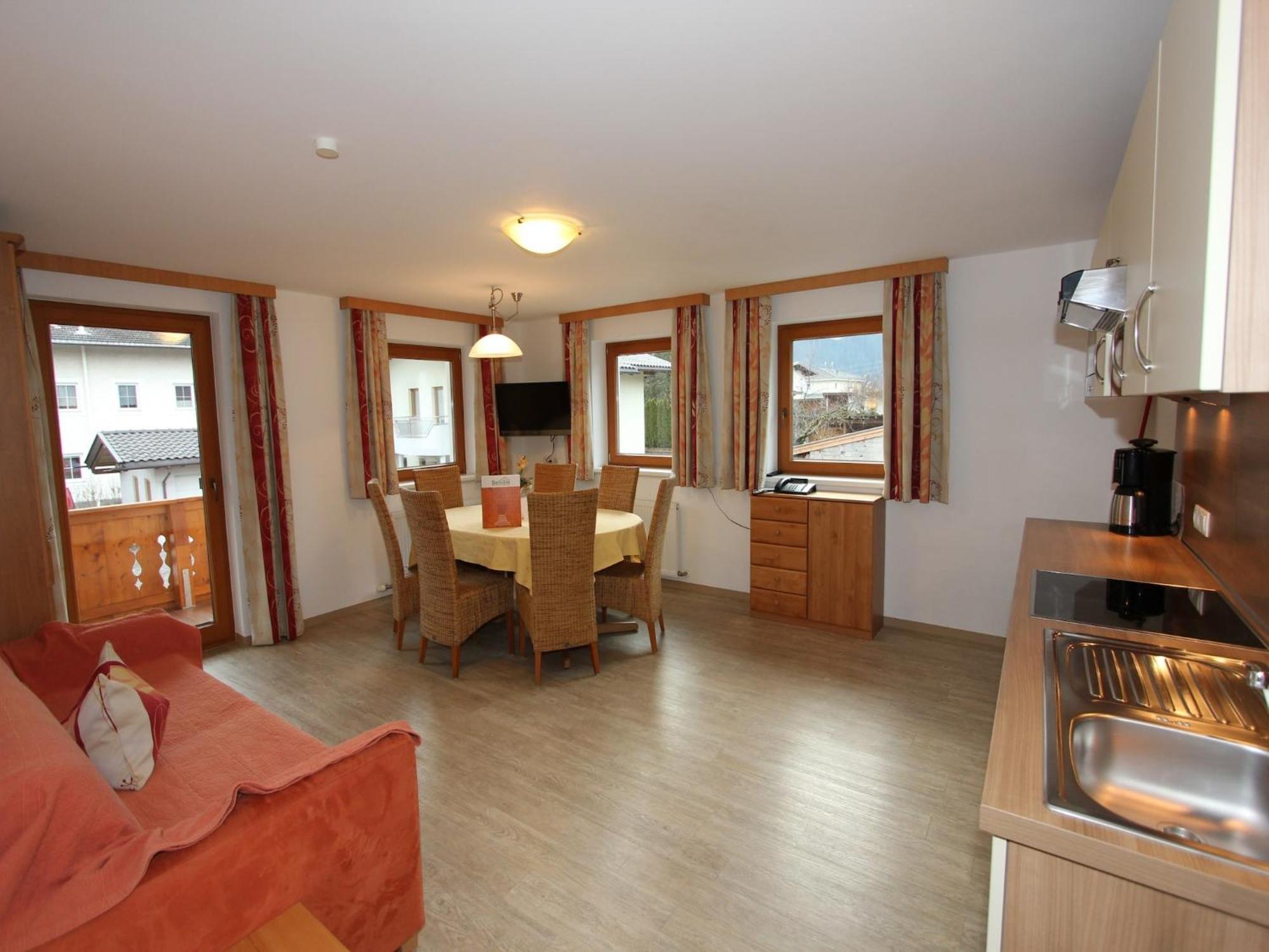 Spacious Apartment In Uderns Near Ski Area 외부 사진