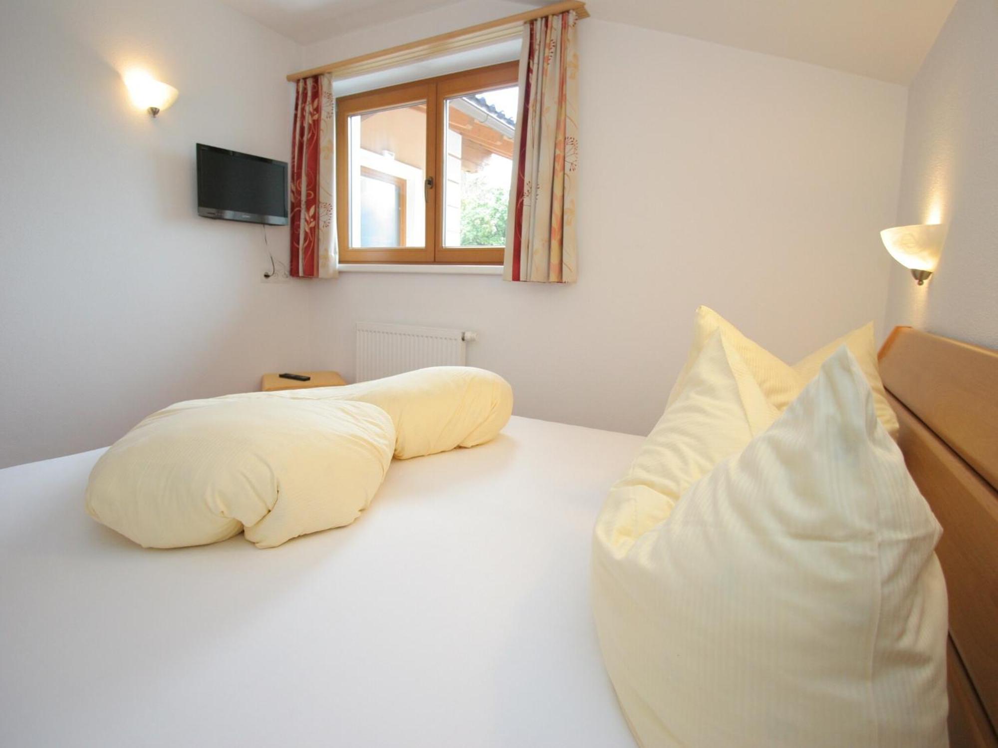 Spacious Apartment In Uderns Near Ski Area 외부 사진