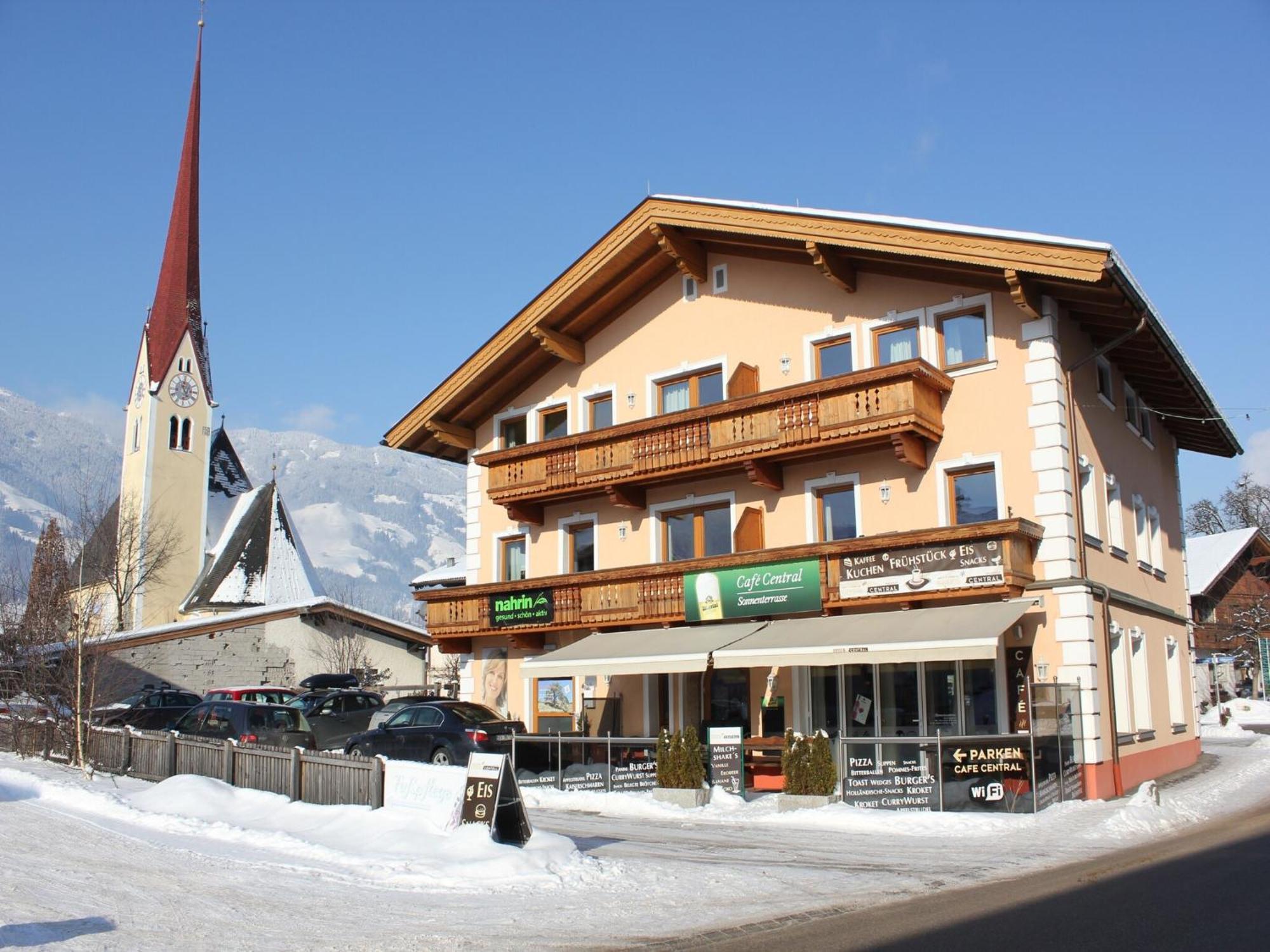 Spacious Apartment In Uderns Near Ski Area 외부 사진