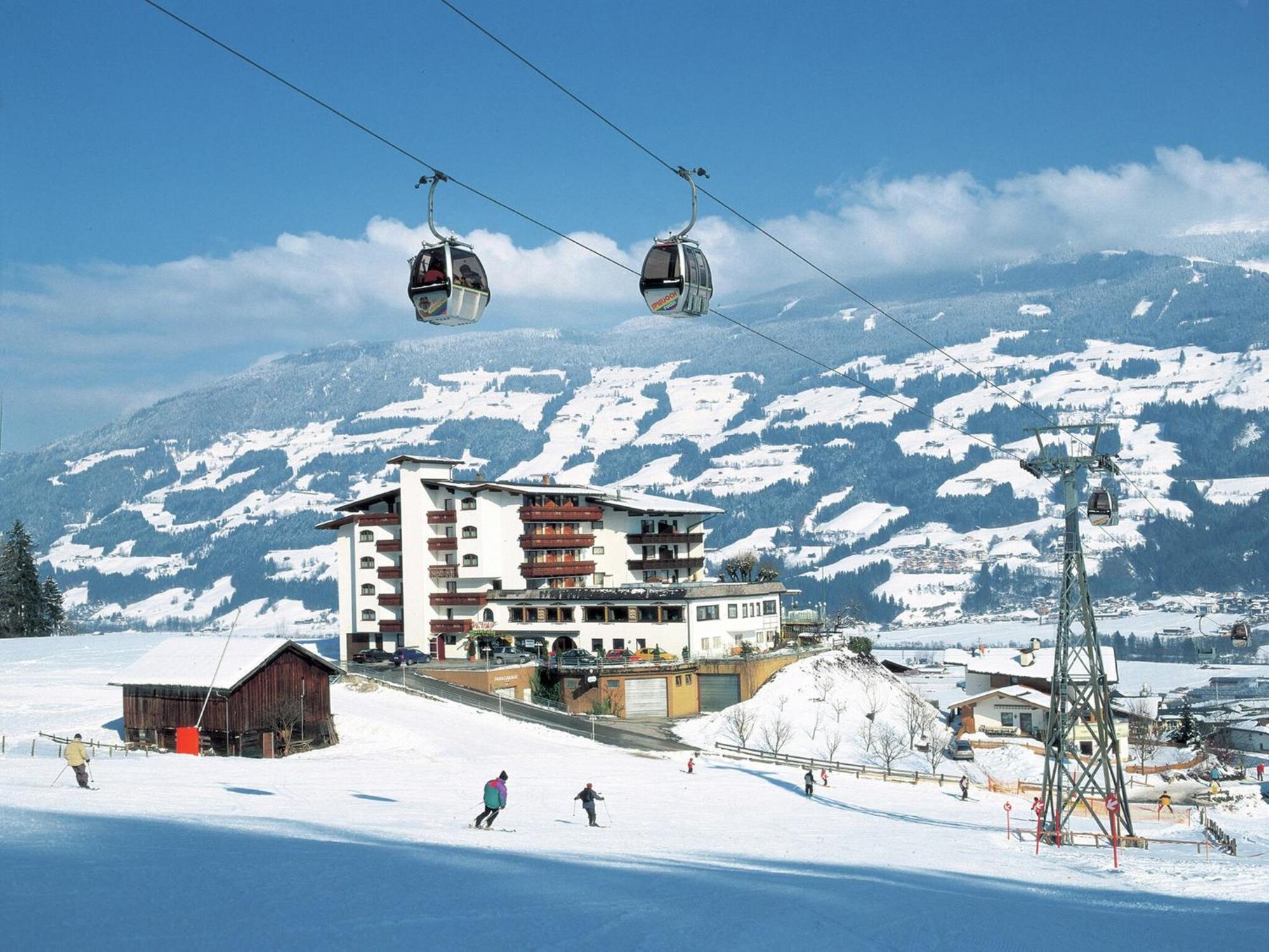 Spacious Apartment In Uderns Near Ski Area 외부 사진