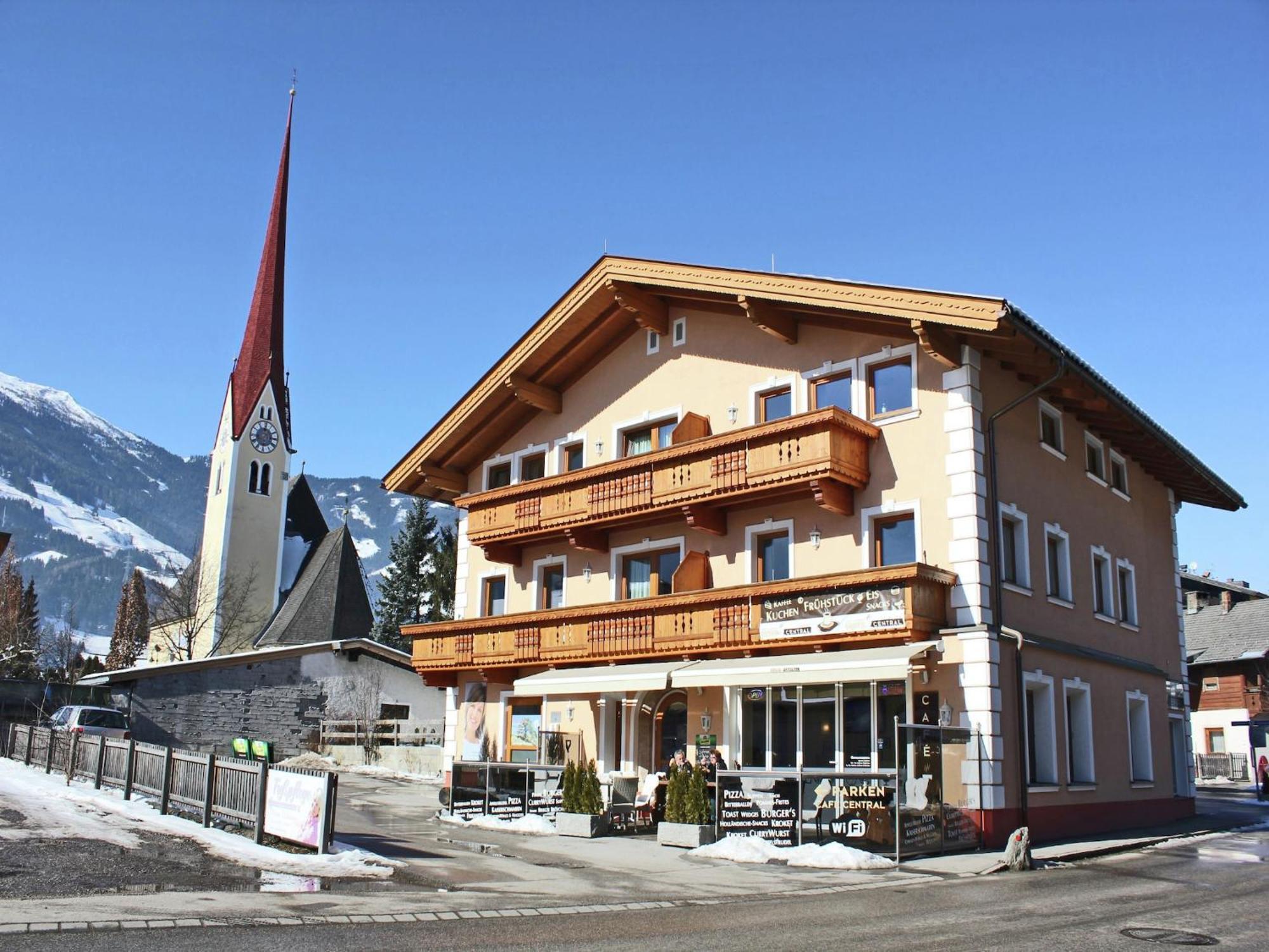 Spacious Apartment In Uderns Near Ski Area 외부 사진
